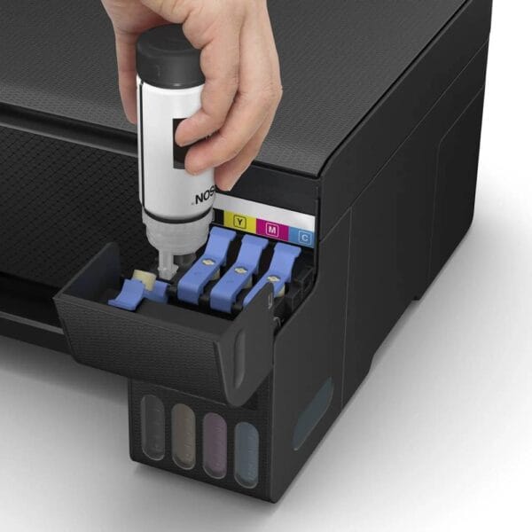 ریختن جوهر در مخزن پرینتر رنگی جوهر افشان چندکاره اپسون مدل Epson EcoTank L3250 A4 Wi-Fi Ink Tank Printer